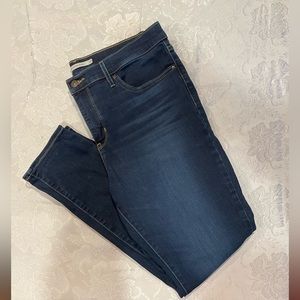 Levi’s skinny jeans